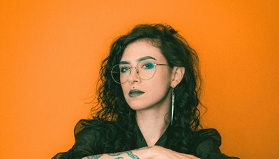 Dámské gotické kabáty – temná elegance na zimu